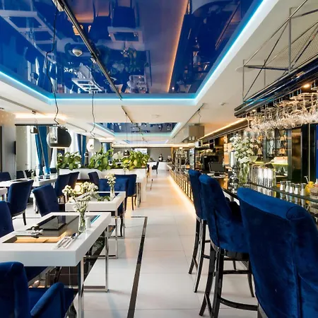 Comfort By Bookinghost *