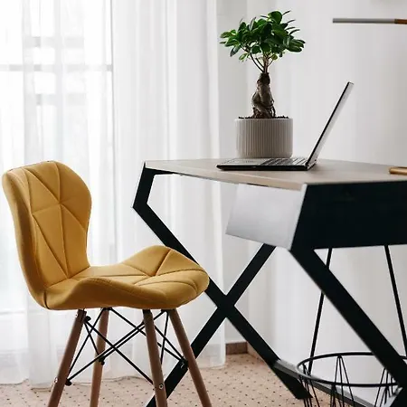 Comfort By Bookinghost Apartmán