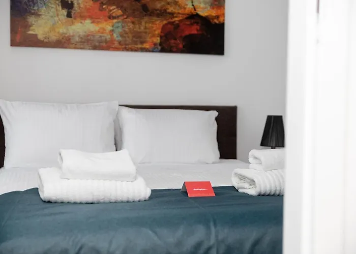 Comfort By Bookinghost *