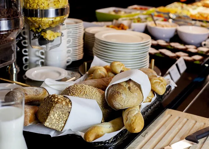 Comfort By Bookinghost *