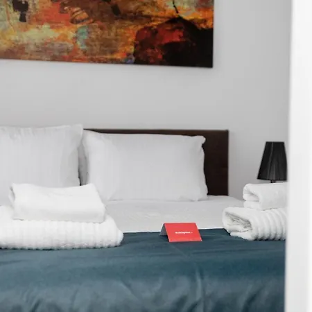 Comfort By Bookinghost *