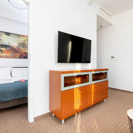 דירה Comfort By Bookinghost *