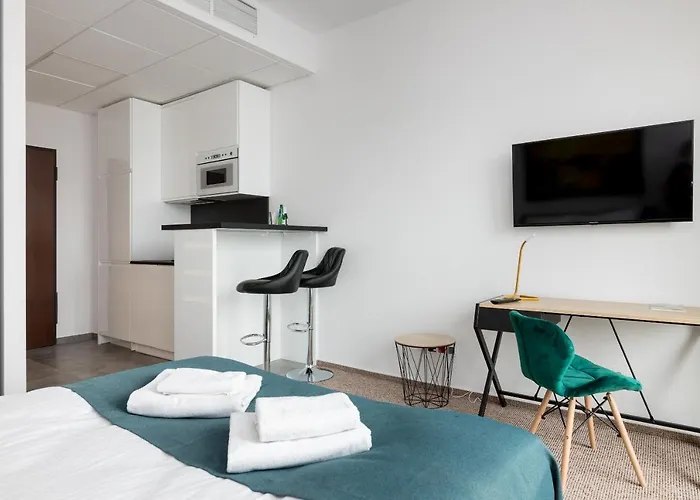 Апартаменты Comfort By Bookinghost