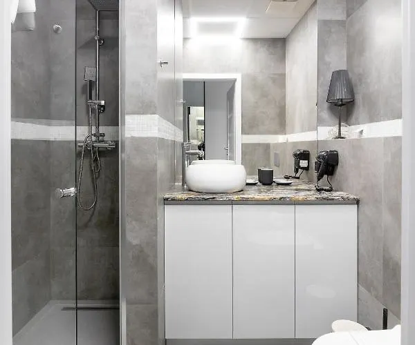 Comfort By Bookinghost Lägenhet *