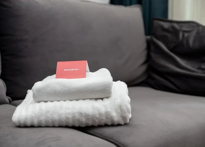 Comfort By Bookinghost Lägenhet *