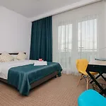 Comfort By Bookinghost Lägenhet Warszawa